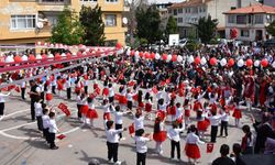 Gerze ve Boyabat'ta 23 Nisan Ulusal Egemenlik ve Çocuk Bayramı törenlerle kutlandı