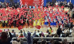 Karadeniz'de 23 Nisan Ulusal Egemenlik ve Çocuk Bayramı törenlerle kutlandı