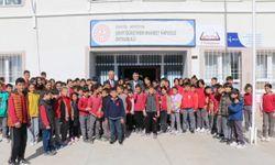 Merzifon Kaymakam Karaaslan, okulları ziyaret etti