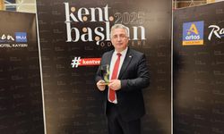 Başkan Cebeci, Dergiden Ödül Aldı