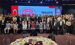 HKMO'dan meslekte 25 ve 30'uncu yılını dolduran üyelerini plaket