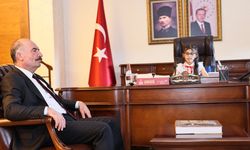 Vali Koltuğuna Oturdu, Üç Talimat Birden Verdi
