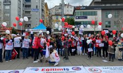 1 Mayıs’ı Ayrı Kutladılar
