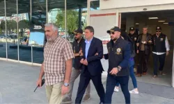 Üniversitede Öğretim Üyesi Tabancayla Vuruldu