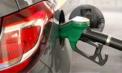 Akaryakıtta Tabela Bu Gece Değişecek! Motorine İndirim Geliyor