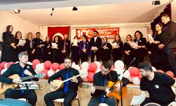 Asarcık'ta "Öğretmenler Korosu" Konser Verdi