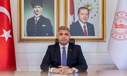 Düzce Valisi Aslan ve Belediye Başkanı Özlü'den Öğretmenler Günü Mesajı