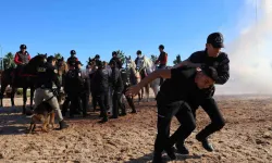 Atlı Polislerden Nefes Kesen Tatbikat