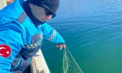 Eğirdir Gölü’nde Kaçak Avcılıkta Kullanılan 800 Metre Uzatma Ağı Ele Geçirildi