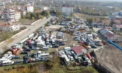 Elazığ’daki Araç Mezarlığında 500 Milyonluk Servet Çürüyor