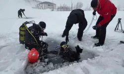 Palandöken Kayak Merkezi’nde Yüksek İrtifa Buz Altı Dalışı