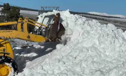 Sarıkamış’ta Kardan Şehit Heykelleri Taşınan Karla Yapılacak