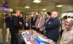 Toplum Ruh Sıhhati Merkezi Danışanları, Yapıtlarını Yıl Sonu Standında Görücüye Çıkarttı