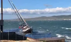 Ayvalık’ta Fırtına Hayatı Felç Etti