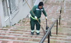 İçi Para Dolu Cüzdan Buldu, Tereddüt Etmeden Sahibe Ulaştırdı