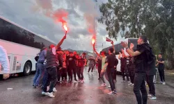 Kuşadasıspor Taraftarına Taşlı Akın