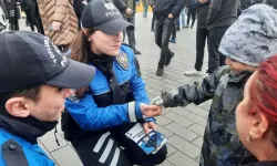 Taksim’deki Narkotır’da Gençlere Uyuşturucunun Ziyanları Anlatıldı
