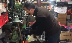 Yaklaşık Yarım Asırdır Baba Mesleğini Sürdürüyor