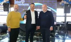 İhlas Pazarlama Genel Müdürü Orhan Korkusuz Şampiyon Takımı Ödüllendirdi