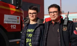 İtfaiyeci Baba Enkazdaki Oğluna "Sen Bekle Yaralıları Kurtaracağım" Diyerek Diğerlerinin Yardımına Koştu