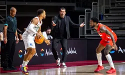 P. Karşıyaka, Avrupa’da Yeniden Kayıp