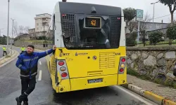 Sarıyer’de Yolcu Almak İçin Yavaşlayan İETT Otobüsüne, Çöp Kamyonu Çarptı: 2’si Ağır 3 Yaralı
