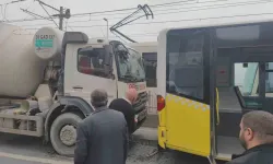 Sultangazi’de Faciadan Dönüldü: Beton Mikseri İETT Otobüsüne Çarptı, 4 Kişi Yaralandı