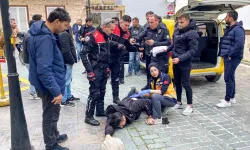 Ticari Taksi ve Motosiklet Şoförü Ortasında Yol Verme Hengamesi: 1 Yaralı