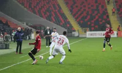 Trendyol Üstün Lig: Gaziantep Fk: 0 - Kayserispor: 1 (İlk Yarı)