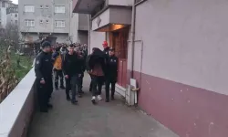 5 Katlı Binanın Çatısında Yürekleri Ağza Getirdi