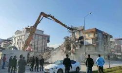 Antalya’da Yıkım Çalışmasını Sinema Üzere İzlediler