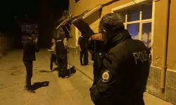 Burdur’da Çıkan Arbedede Bir Genç Üvey Babasını Bıçakla Yaraladı