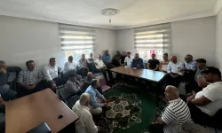 Ahlatcı, Çorum’da Dertli Çiftçileri Dinledi