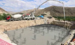 Gürün’de Zelzele Konutlarının Temeli Atıldı