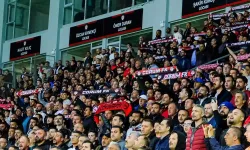 Bu Tribündekiler Sakaryaspor Maçına Gidemeyecek