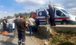 Kazada Yaralananlara Yoldan Geçenler Müdahale Etti