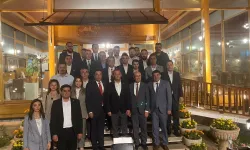 Tahtasız, Özel ile Bir Araya Geldi