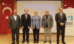 Yusuf Kaplan Konferans Verdi