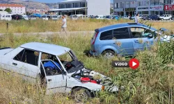 Hastane Önünde Kaza, 4 Kişi Yaralandı