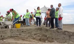 Kütahya’da 8 Bin Yıllık Tarihi Aydınlatıyorlar