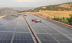 Güneş Panellerinde Kirlilikten Kaynaklanan Üretim Kayıpları Temizleme Robotu ile Giderilecek