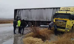 Makaslayan Tırın Sürücüsü Burnu Bile Kanamadan Kurtuldu