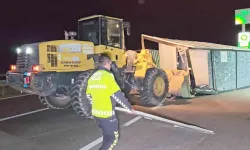 Aksaray’da Polisin Karayolunda Konteyner Gayreti