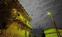 Erzurum’da Stratokümülüs Bulutları Görsel Şölen Oluşturdu