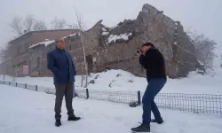 44 Yıl Evvel Erzurum’da Fotoğrafladığı Çocuğa Ulaştı