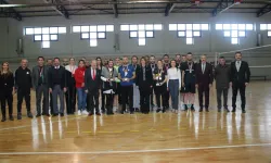 Devlet Hastanesi Voleybolda Şampiyon Oldu