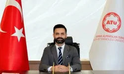 Dolandırıcılıkla Suçlanan Atü Rektör Yardımcısından Açıklama: "40 Yıllık Emeklerim Bir Kumpas Sonucunda Hiç Edilmeye Çalışılıyor"