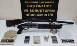 Uyuşturucu Husus Ticareti Yapmaktan Aranan Cezaevi Firarisi Arkadaşlarıyla 3 Polisi Yaraladı