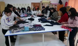 Van’da Moda Tasarım Öğrencileri Gereksinim Sahibi Olanlar İçin Dikiyorlar