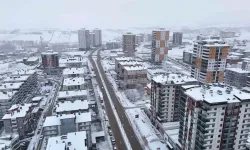 Kastamonu’da Kar Yağışı Kent Merkezini Beyaza Bürüdü